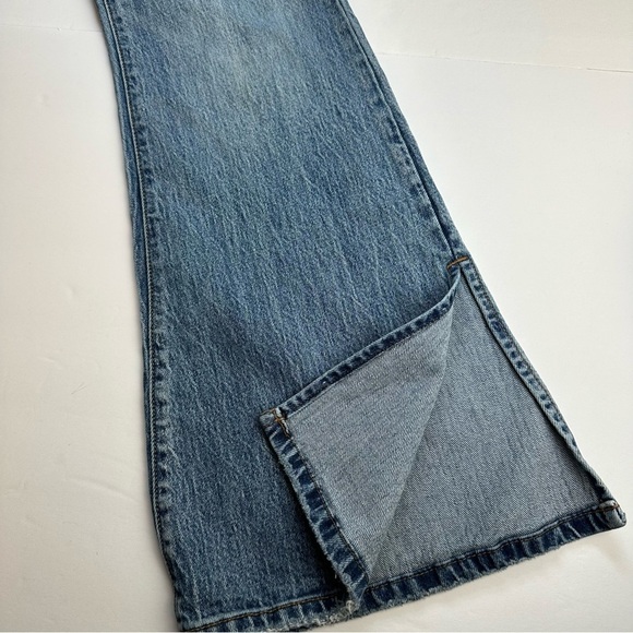 Willow & Root Women's Flare Leg Jeans Women's Size 28 High Rise Denim - Picture 3 of 10